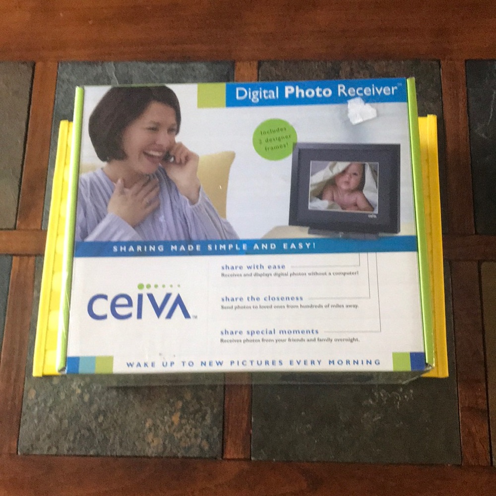 Digital Photo Receiver/ 8” x 10”
